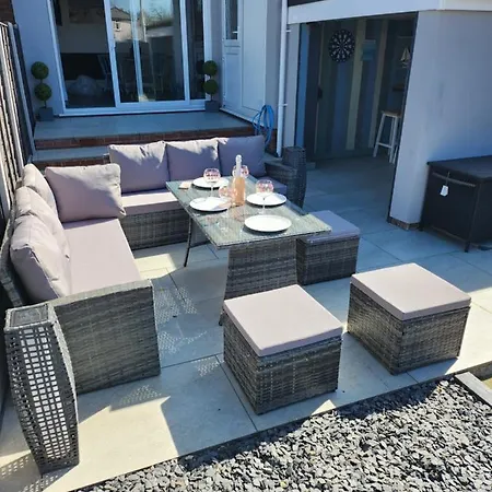 Delightful Newly Renovated 3-Bed House With Garden Beach Hut Blackpool Buitenkant foto