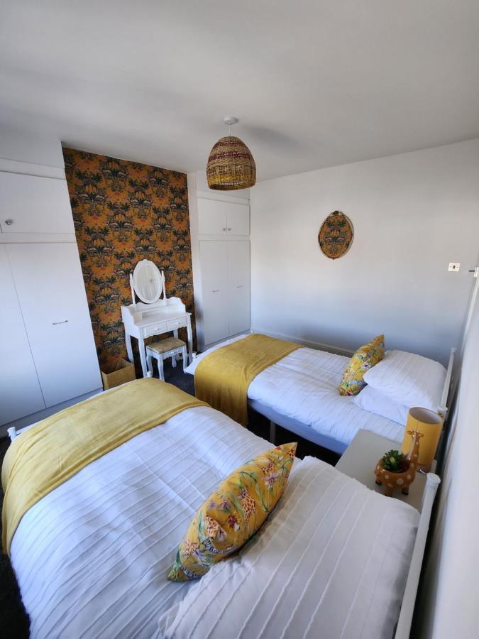 Casa vacanze Delightful Newly Renovated 3-bed House With Garden Hut Blackpool